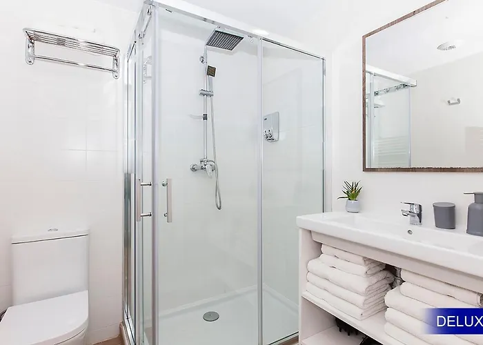 Mediterranean 公寓